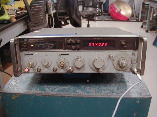 #3  HP8640B Bench Signal Generator .5-512 MHz Nice Shape Works! READ!