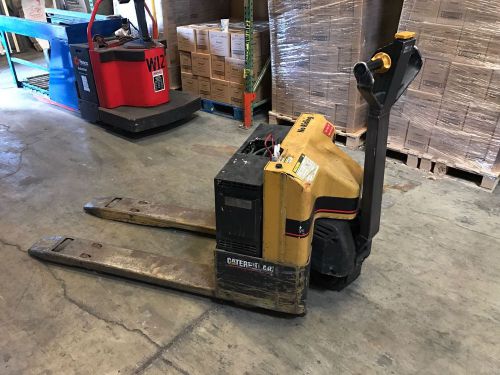 CATERPILLAR NPP40 Electric Pallet Jack Walk Behind 4000lbs Capacity 24V 206hrs