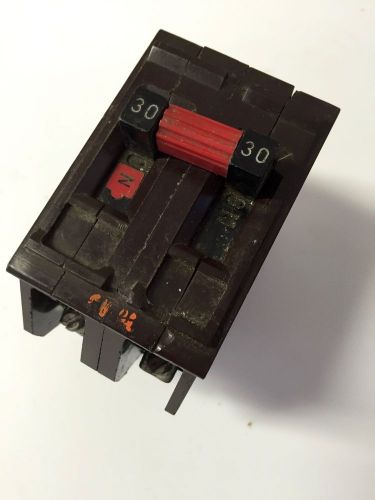 WADSWORTH 30 AMP. 220V CIRCUIT BREAKER WITH 1 METAL TAB Flawed