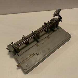 Vintage Wilson Jones Hummer 3 Hole Punch Model 314 With Handle