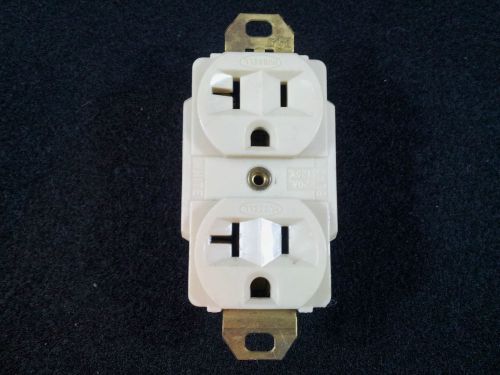 Hubbell Outlet 125 volt 20 Amp White Plug Electrical