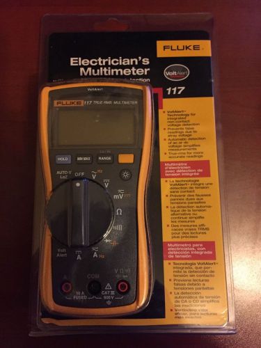 Fluke 117 Electrician&#039;s Multimeter with VoltAlert Technology - New (2538815)