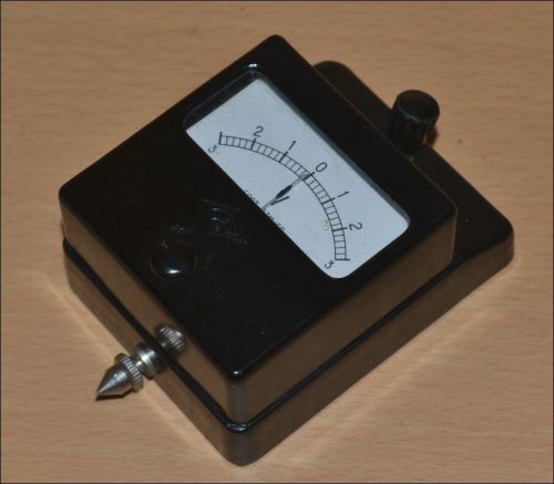 -3V…0…3V Panel Voltmeter. Class 2.5. Vintage year 1968