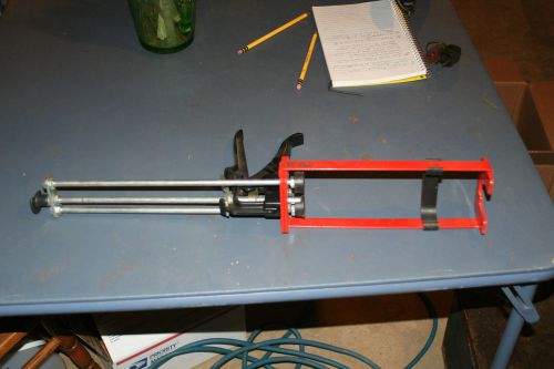 DOUBLE TUBE CAULKING GUN