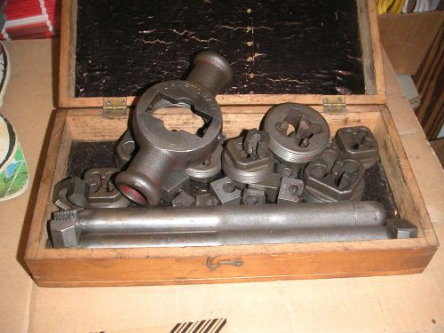 VINTAGE CHRAFTSMAN TAP AND DIE SET DOVE TAIL BOX