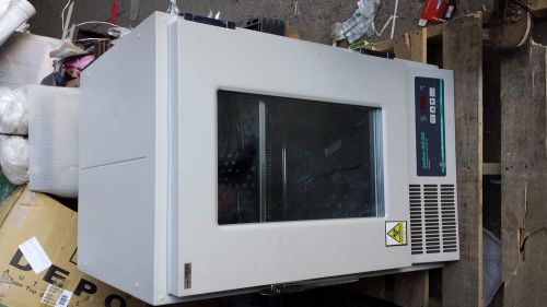 Innova 4230 Incubator Biological Shaker