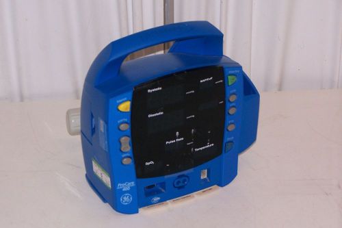 Dinamap Critikon ProCare 400 Patient Monitor