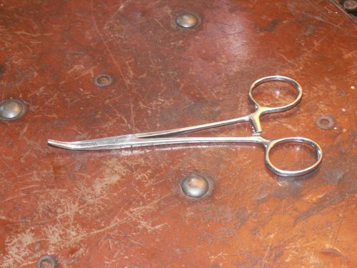 Curved Hemostats