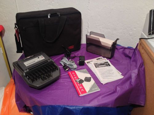 Stenograph Court Reporting Machine Stentura 200 Srt Complete with Accessories