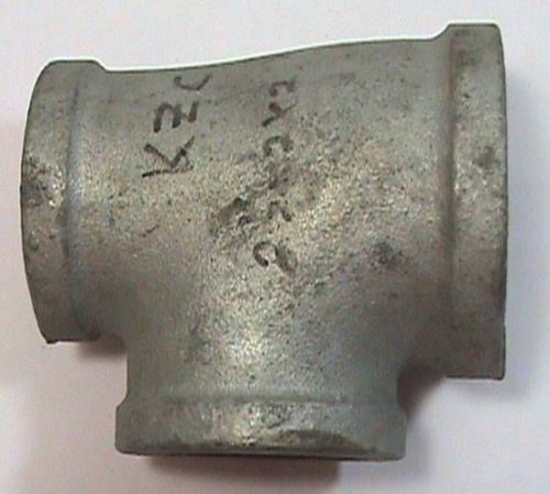 2-1/2&#034; x 2&#034; x 2&#034; Reducing Tee Pipe Fitting Mallealbe Iron Galvanized NOS