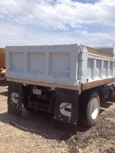 BOBTAIL DUMP BOX MOUNTED ON FORD K471