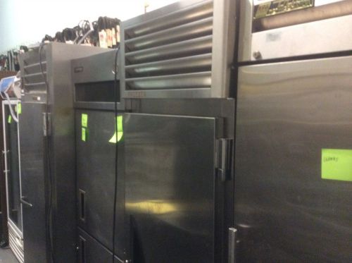 Victory single door freezer fully tested for sale