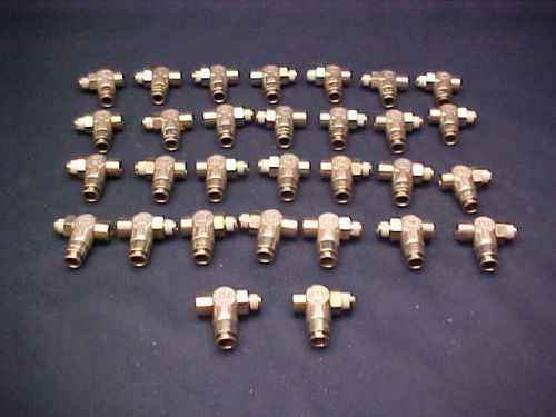 Lot of 30 -Sistem P-Pneumatic Flow Control Valves -1/8&#034; Pipe- 5/16&#034; Tube-New