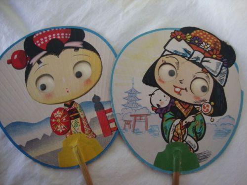 VINTAGE SOUVENIR GOOLE EYES JAPANESE FANS 1957 FIRST  US TRADE FAIR SET of TWO