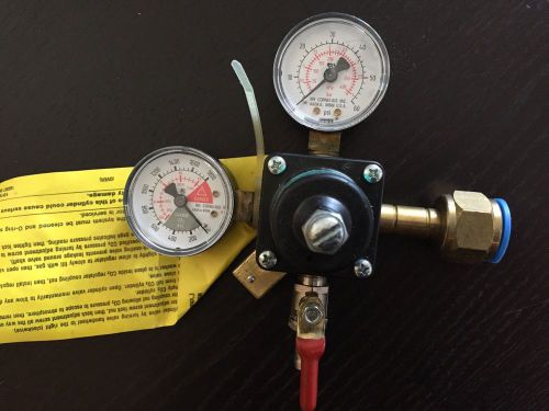 CO2 Regulator- Draft Beer Bar Kegerator- Air Tank Pressure Primary