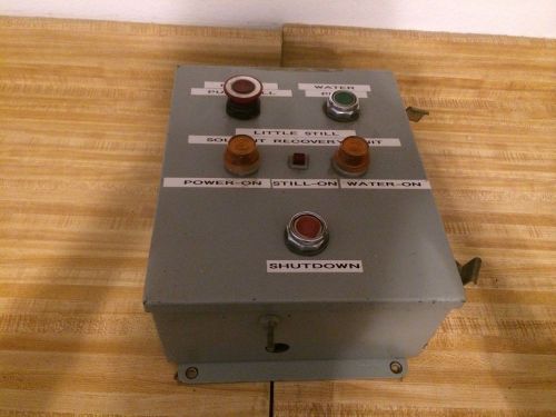 ENCLOSURE WITH PUSH BUTTON AND TIMER RELAY STATE TIME AND RELAY CONTACTOR SWITCH