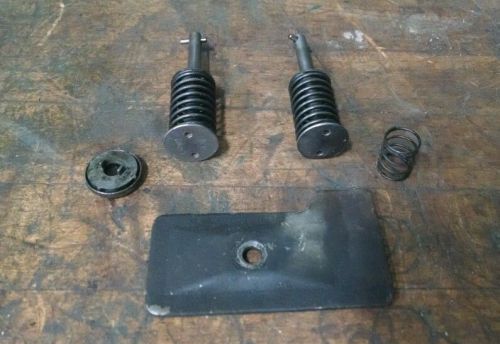 Antique Vintage Briggs And Stratton Model WM WMB Engine Complete Valve Set