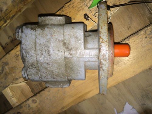 PARKER K125803 SINGLE STAGE GEAR PUMP EATON 308-9111-041 DENISON COMMERCIAL VALV