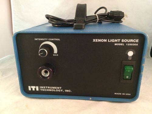 Instrument Technologies ITI Model 125030A Light Source-
							
							show original title