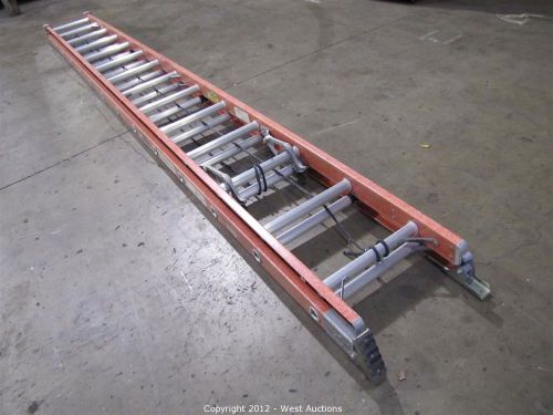 SUNSET LADDER 28 FT FIBER GLASS EXTENSION LADDER LOCAL PICKUP ONLY