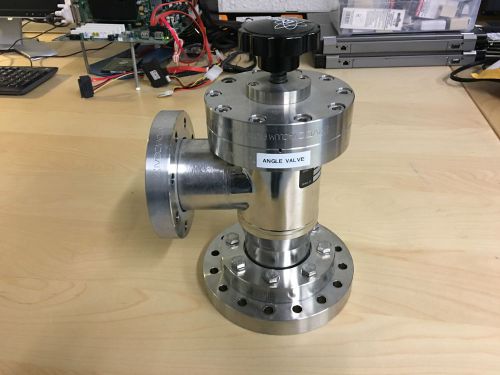 Mdc 310037 2.5&#034; hv manual angle valve / 4.5&#034; flange size (manual actuator) for sale