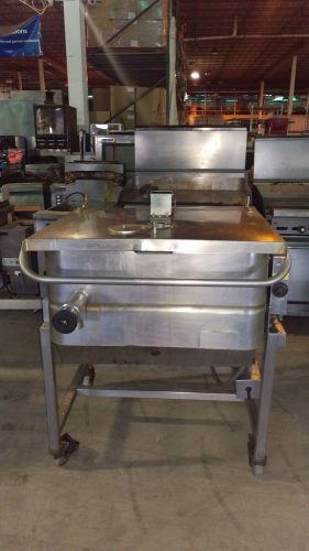 USED 30 Gallon Groen Tilting Skillet Model: NHFP-3-9