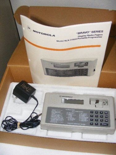 MOTOROLA &#034;BRAVO&#034;SERIES DISPLAY RADIO PAGERS PROGRAMMER