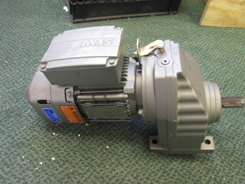 Sew-Eurodrive Gear Motor DRS71S4BE05HR 0.50HP 1700RPM Ratio 2.89 New Surplus