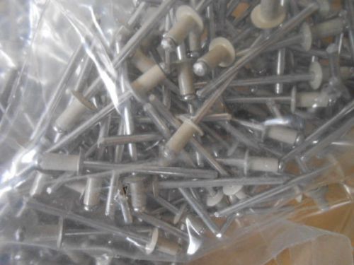 100 Pc Bagged ANTIQUE IVORY~ Pop Rivets Heavy Duty Gutter ~ Repair NEW