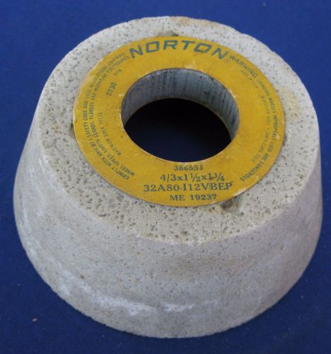 Norton 32A80 112VBEP Cup Grinding Wheel - 4/3 x 1 1/2 x 1 1/4