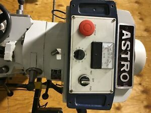 ASTRO VERTICAL MILL WITH DIRECT READOUT, POWER FEED