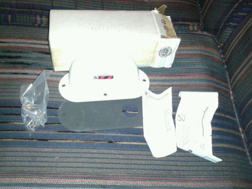 new lot of 8 BROADBAND Omni-Directional Transit ANTENNA for 806-894   warranty