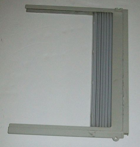 LEFT CURTAIN FOR AIR CONDITIONER GOLDSTAR MODEL #R5207