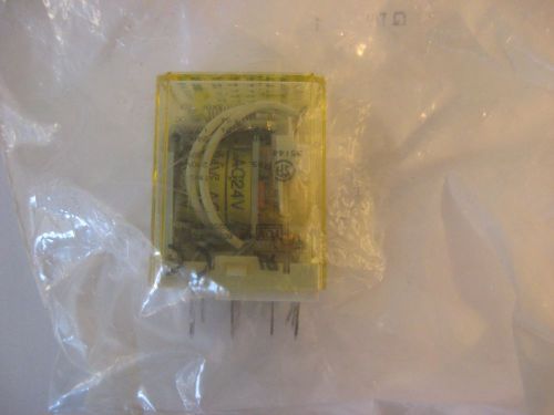 Idec Relay RV4S-U, 24VDC, 50/60hz, FSI 280026-003 New, Sealed