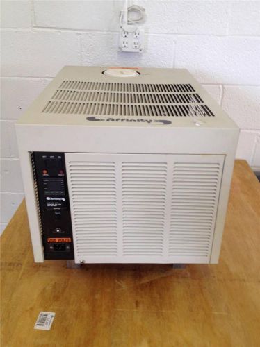 Lytron Affinity Water-Cooled Chiller RWA-005T Temp Range 5-30C w/3.GPM