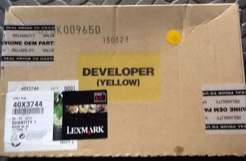 40X3744 LEXMARK C935DN DEVELOPER CARRIER YELLOW