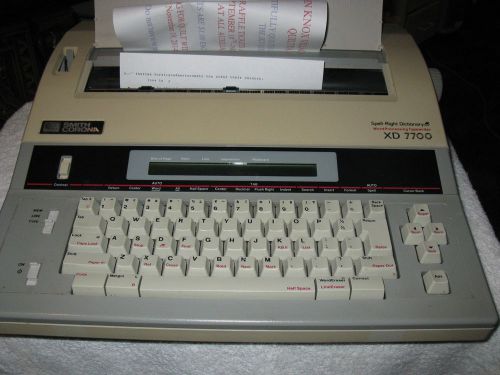 Vintage Smith Corona XD 7700 Word Processing Typewriter w/Spell Right Dictionary