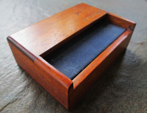 Nautica Wooden Business Card Holder