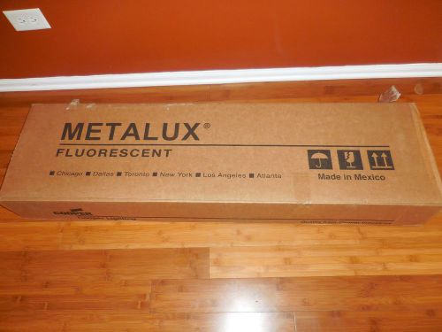 Cooper Lighting Metalux FC-232A-UNV-AD-IOP2P32SC-U NEW IN BOX (4 feet)