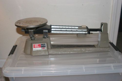 triple beam balance capacity 2610 grams scale