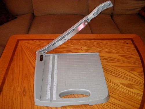 PAPER CUTTER 13&#034; GUILLOTINE LIGHT DELI STEEL BLADE CRAFTS SCRAPBOOKS