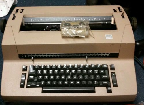 Ibm selectric II correcting typewriter