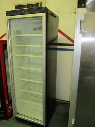 SUMMIT COMMERCIAL BEVERAGE REFRIGERATOR SCR-1275