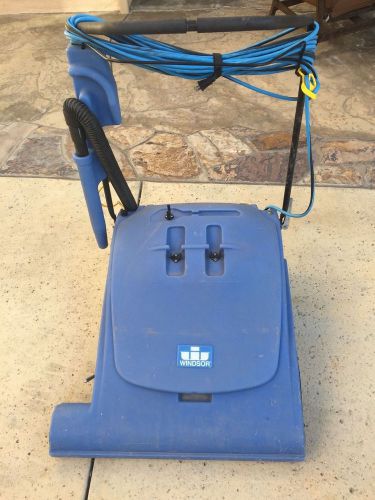 Windsor Wide Area Vacuum (28&#034;)