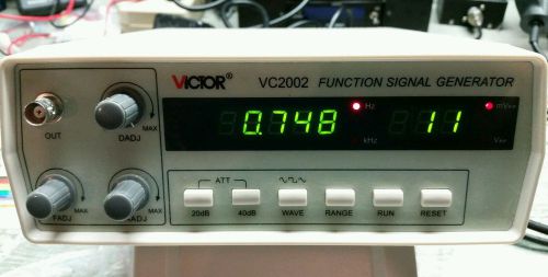 Function Generator. VICTOR VC2002. Function Signal Generator.