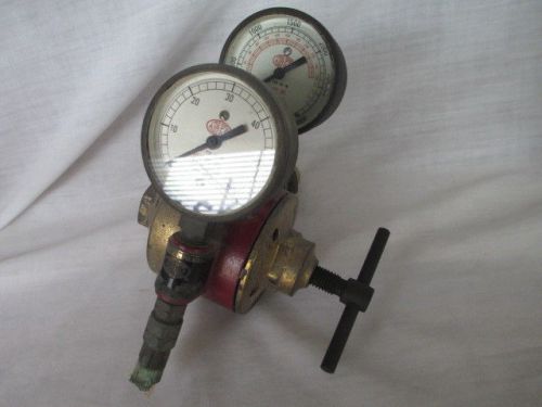 AIRCO NITROGEN  Dual gauge 60 3000 lb air reduction # 8410077 84110009 REGULATOR