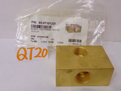 HOTSY PRESSURE WASHER KARCHER BRASS BLOCK DISCHARGE 1/2 X 1/2 98028710 07101226