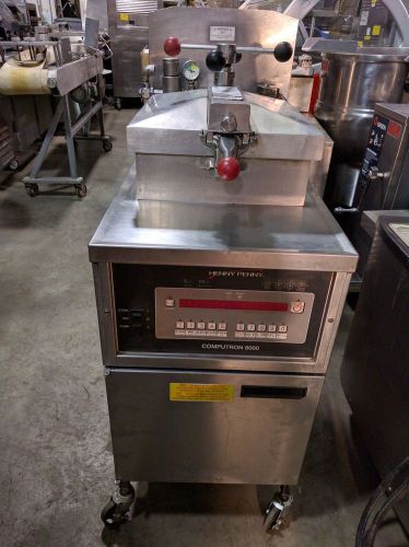 Electric 208v/3ph  Henny Penny Pressure Fryer PFE 500 Computron 8000