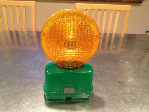 FLEX-O-LITE SIGNAL LIGHT SAFETY TRAFFIC CONSTRUCTION ROAD NEW