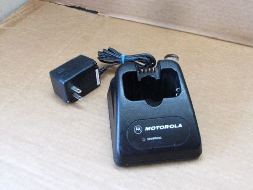 Motorola htn9014c sp50 sp50+ standard rate portable radio desk battery charger for sale